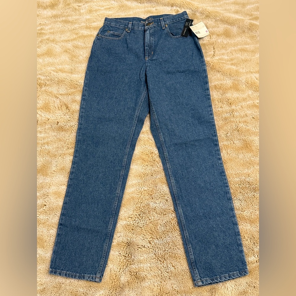 NWT Liz Claiborne Classic Blue Jean 12 L ~Sits on Waist ~Curved Hip ~Tapered Leg
